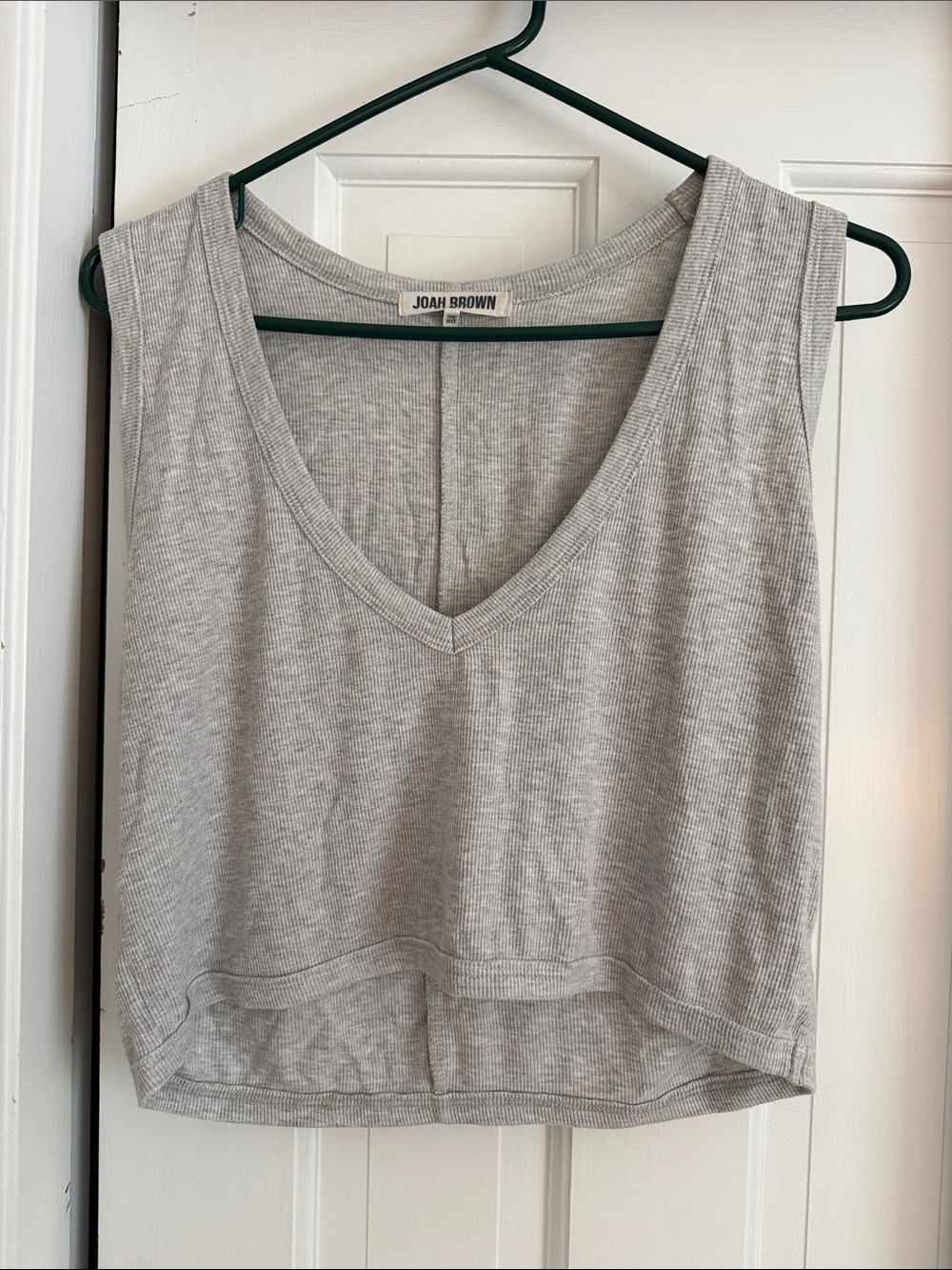 Joah Brown Light Gray Ribbed V-Neck Cropped Tank